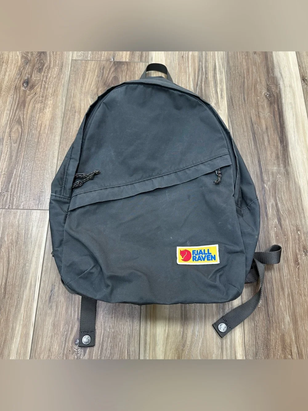Fjallraven Vardag 25L Everyday Outdoor G-1000 Canvas Backpack, Grey